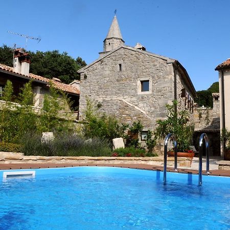 Holiday Homes Poli Svetega Antona Gračišće الغرفة الصورة