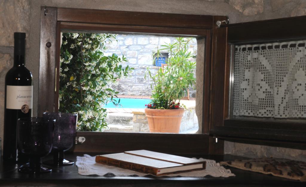 Holiday Homes Poli Svetega Antona Gračišće الغرفة الصورة