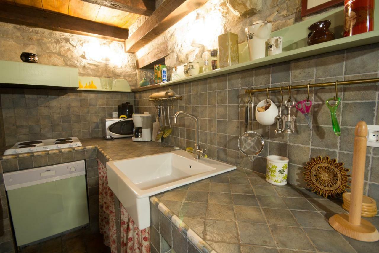 Holiday Homes Poli Svetega Antona Gračišće المظهر الخارجي الصورة