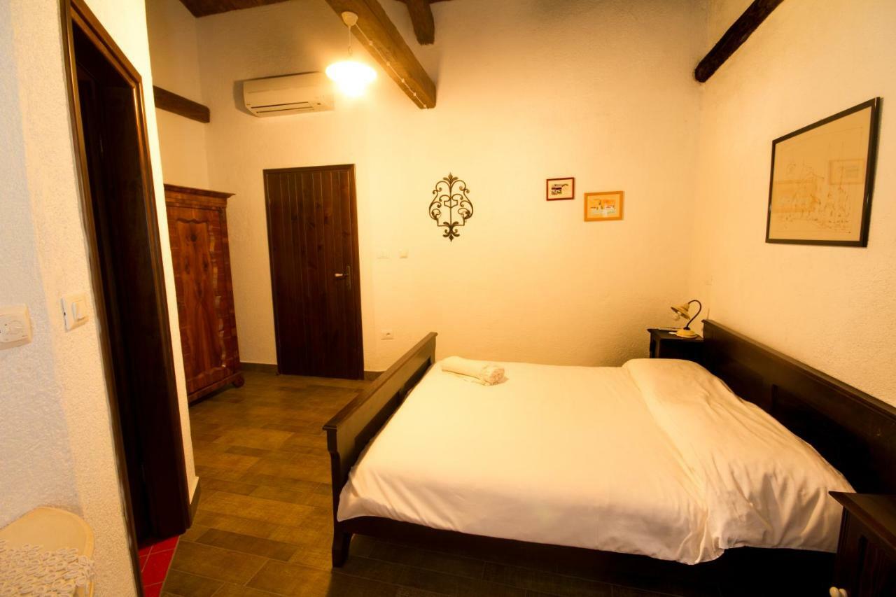 Holiday Homes Poli Svetega Antona Gračišće المظهر الخارجي الصورة