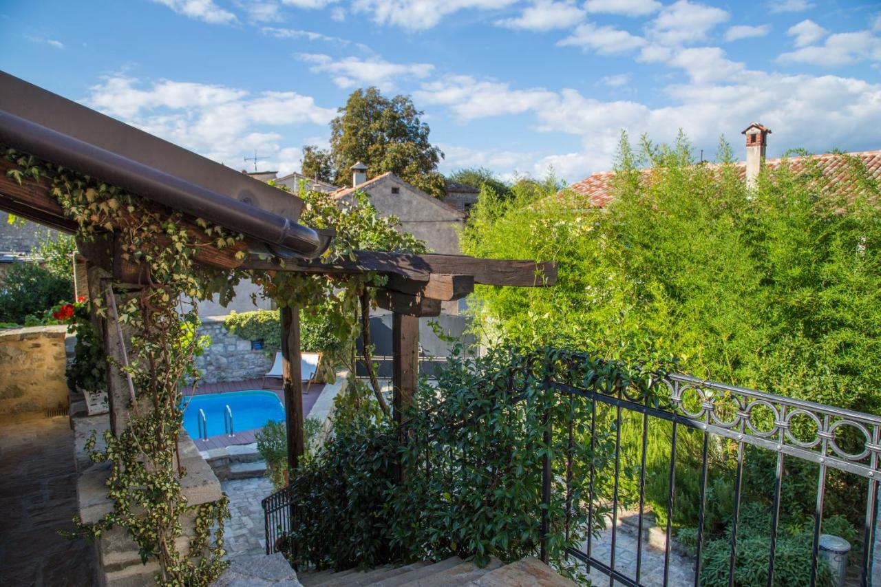 Holiday Homes Poli Svetega Antona Gračišće المظهر الخارجي الصورة